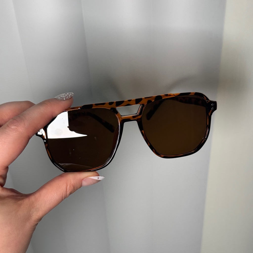 Tortoiseshell Square Sunglasses - Brown Lenses sunglasses